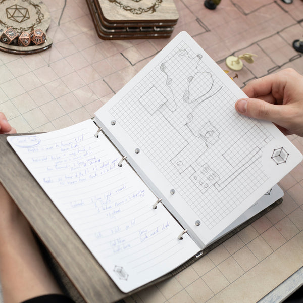 Gray player's notebook with 80 refillable pages